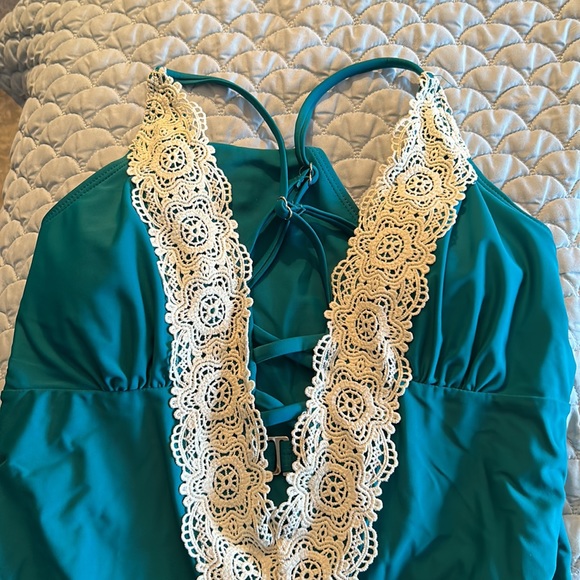 CUPSHE Women's Crochet and Teal One Piece Swimwear Bathing Suit - Large - NWOT - Picture 8 of 8